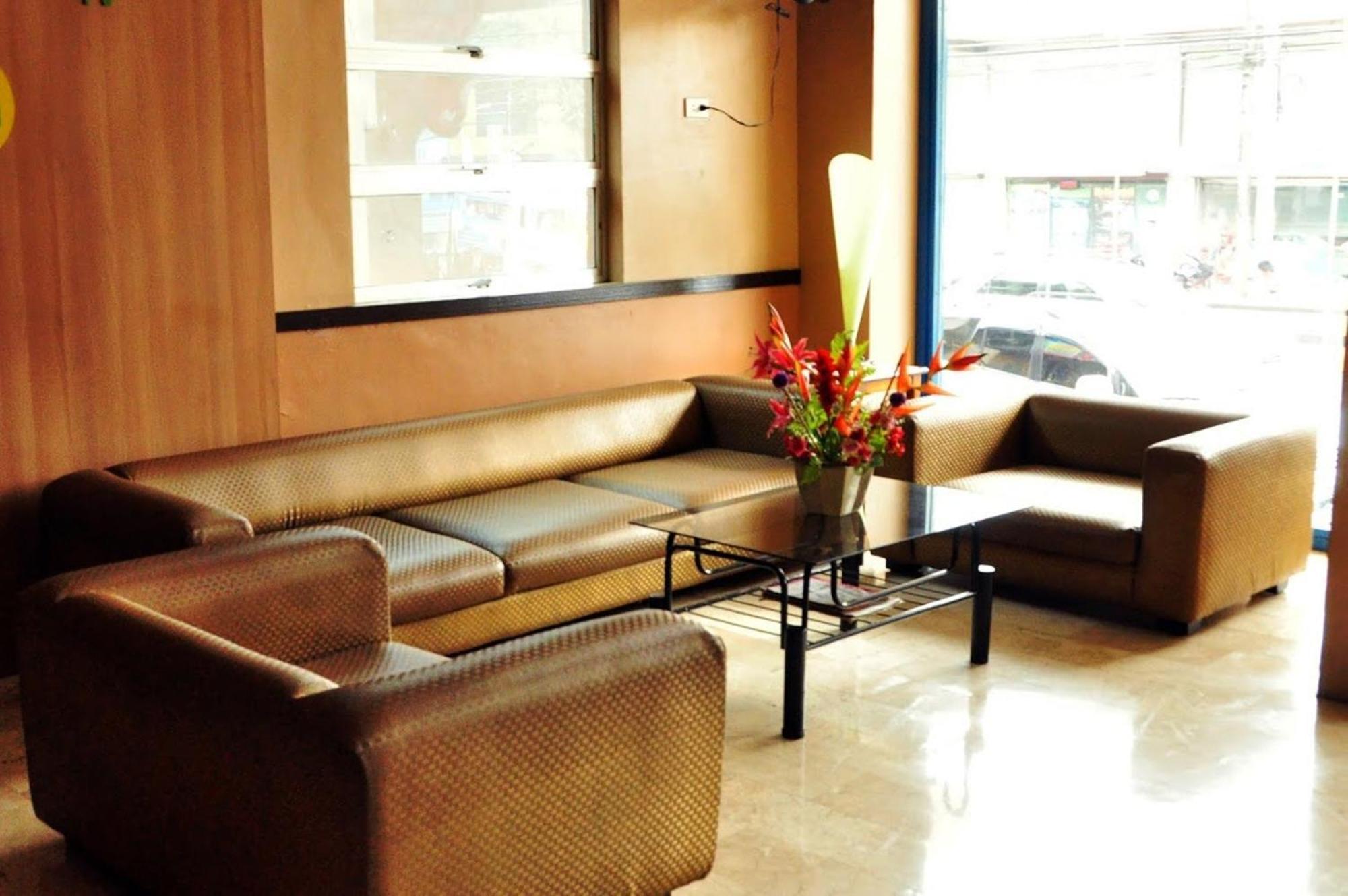Gv Hotel - Talisay City ภายนอก รูปภาพ