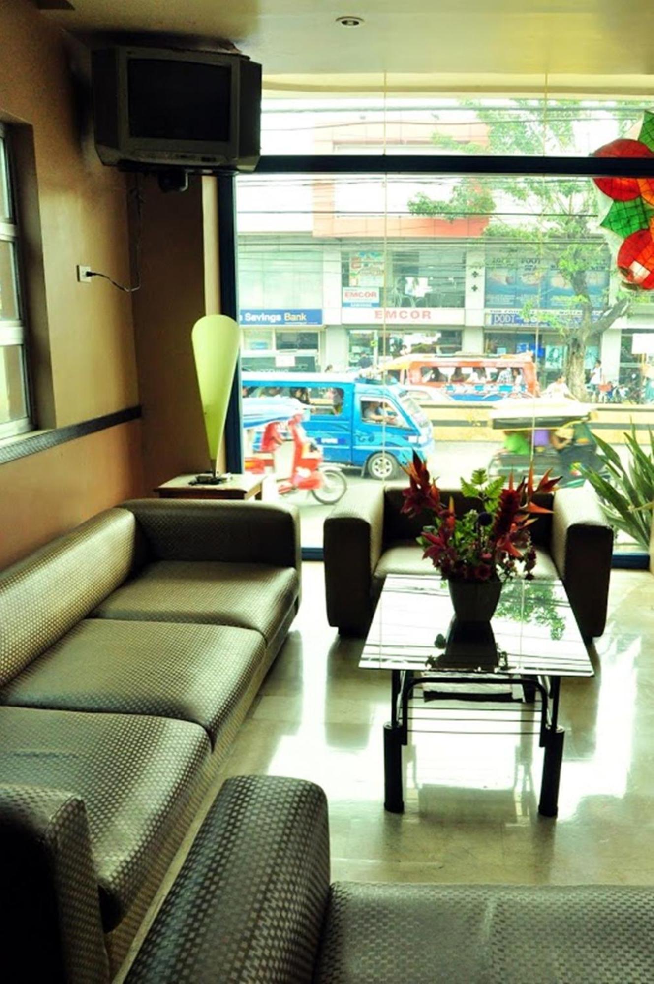 Gv Hotel - Talisay City ภายนอก รูปภาพ