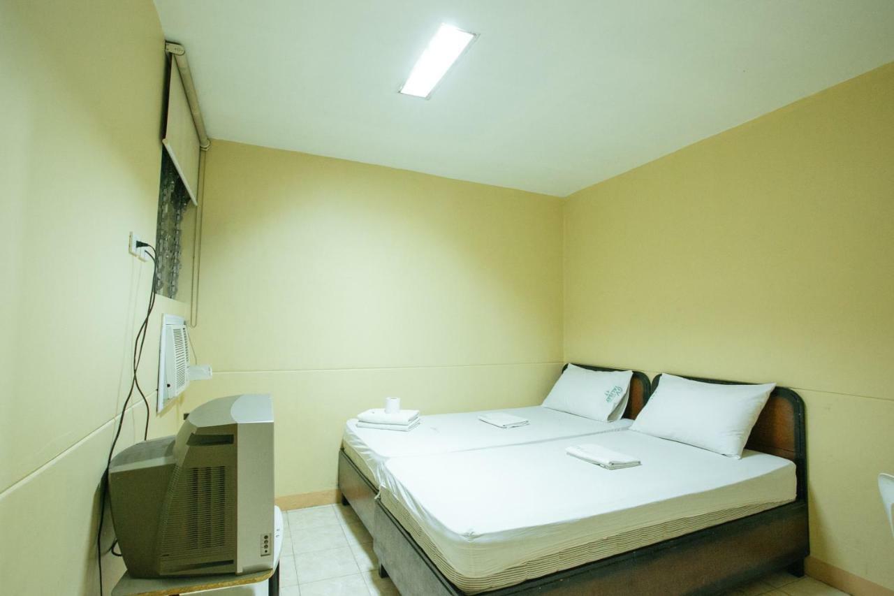 Gv Hotel - Talisay City ภายนอก รูปภาพ