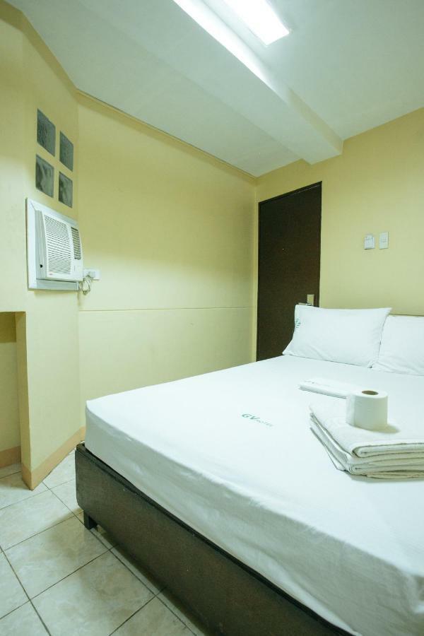 Gv Hotel - Talisay City ภายนอก รูปภาพ
