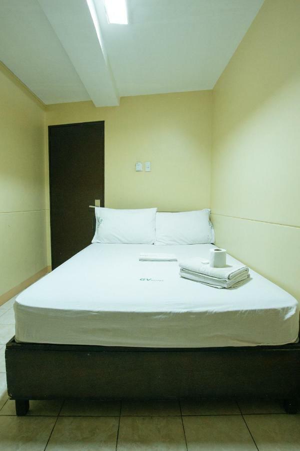 Gv Hotel - Talisay City ภายนอก รูปภาพ